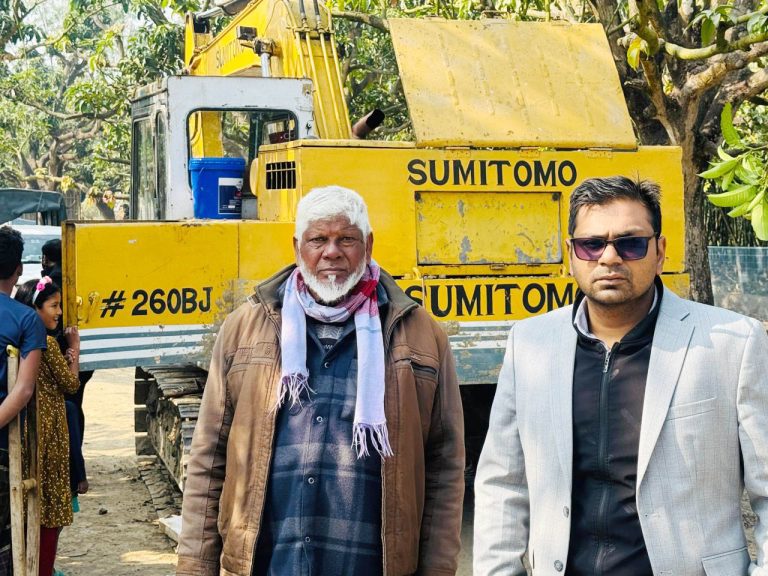 শিবগঞ্জে মোবাইল কোর্ট : অবৈধভাবে মাটি উত্তোলনের দায়ে একজনকে জরিমানা